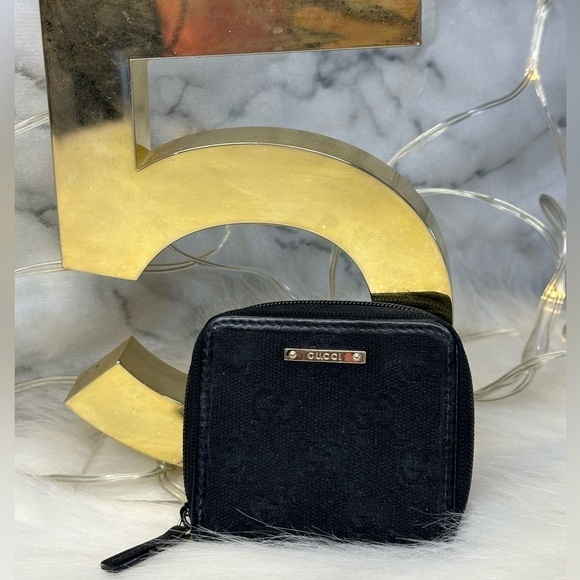 AUTHENTIC GUCCI GG LOGO CANVAS & LEATHER ZIP COIN PURSE - Picture 1 of 6